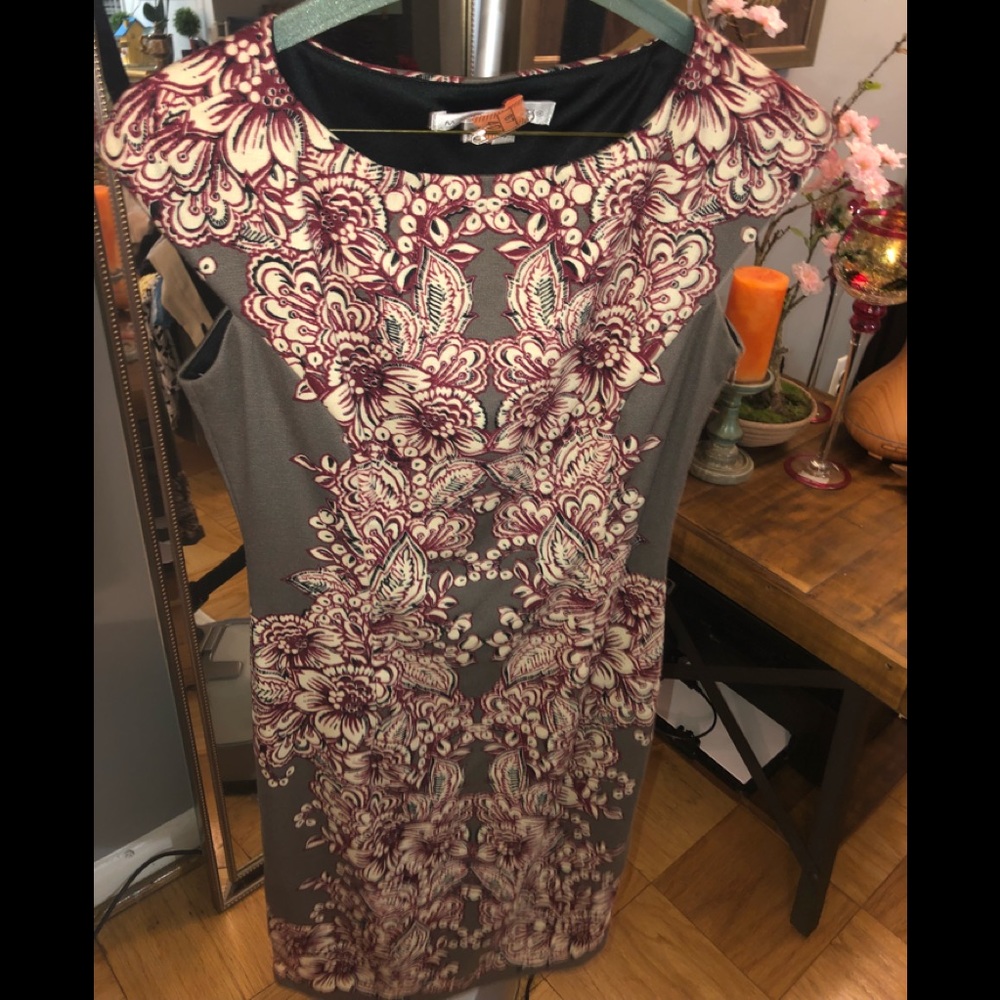 Printed Maggy London dress! $25